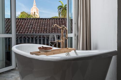 Suite with Balcony image 8