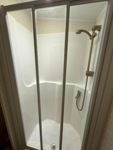 3 bedrooms, 3 beds