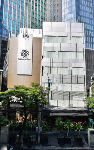 Sukhumvit Suites Hotel