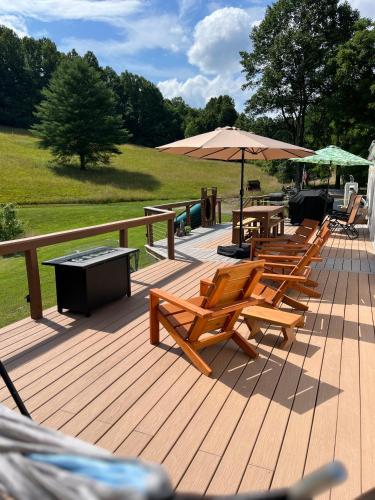 Home in the Heart of W.V. Adventure Country! - Lee, WV