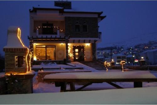 Guesthouse 4 Seasons - Accommodation - Árnissa