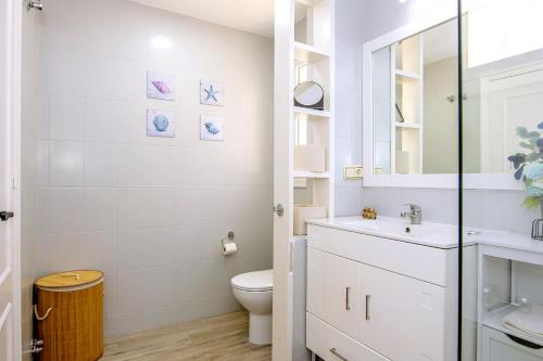 Two-Bedroom House image 9