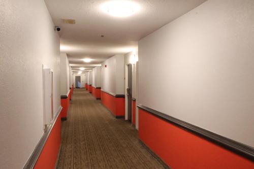 Namaste Inn & Suites Dawsonville - image 2