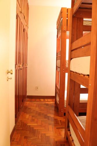 6-Bed Mixed Dormitory Room image 1