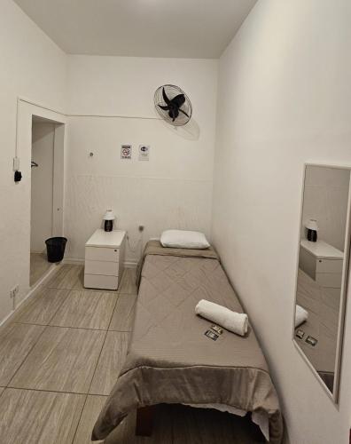 1 twin bed