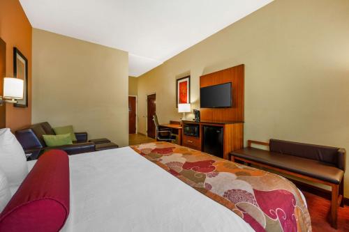 Best Western Plus Georgetown Corporate Center Hotel - image 2