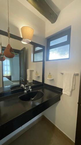 Double Room with Balcony image 7