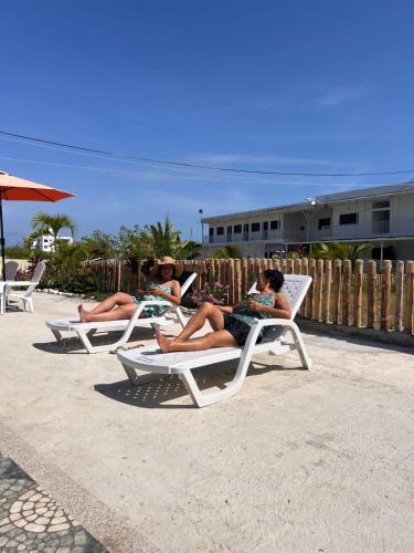 Hosteria La Veleta, Playas in Playas Villamil