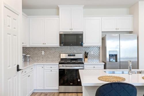 安大略costco 三房独栋别墅 安大略costco 三房独栋别墅