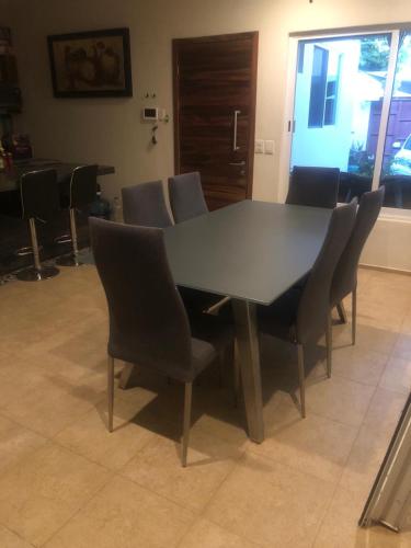 Luna Sol Lake & Mountain View Luna Sol Lake & Mountain View