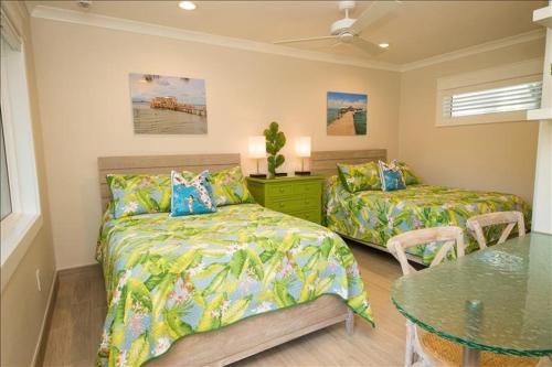 The Rod and Reel Resort Suite 7 – Anna Maria Island, FL