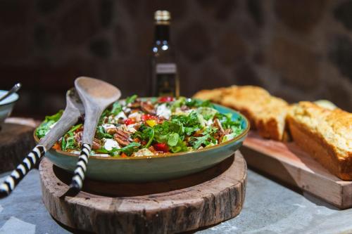 Makongo Hills Lodge Makongo Hills Lodge