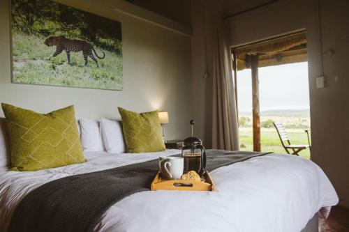 Makongo Hills Lodge Makongo Hills Lodge