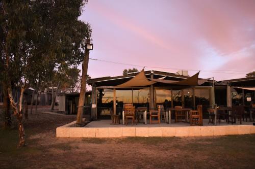 Фасада на хотела, Boshack Farm Stay Perth in Coondle