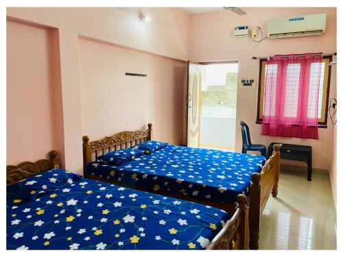 THIRUNALLAR S A RESIDENCY in Karaikal