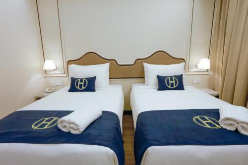 The Host Hotel Room Type - Twin Room
