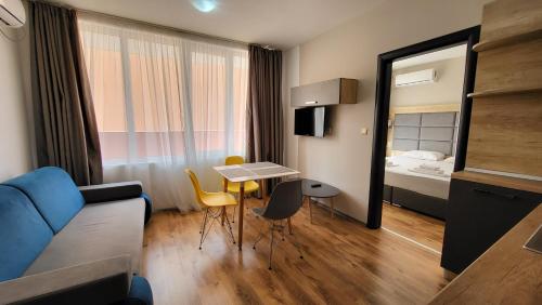 Marina Beach Apartments Pomorie in โพโมรี