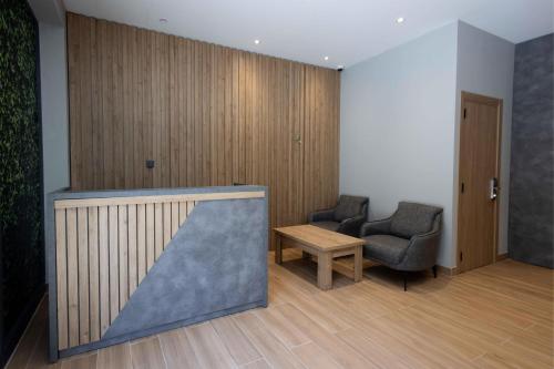 University Boutique Rooms 4