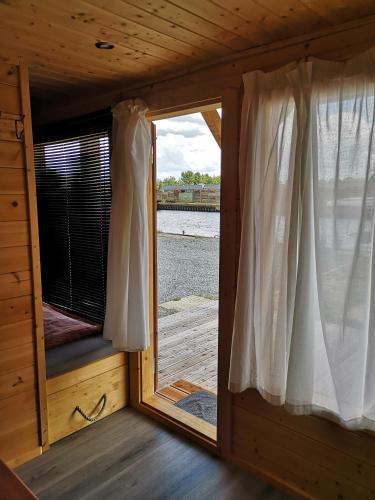 Hausboot und Zimmervermietung Boot & Bike Hansestadt Anklam in 安克拉姆