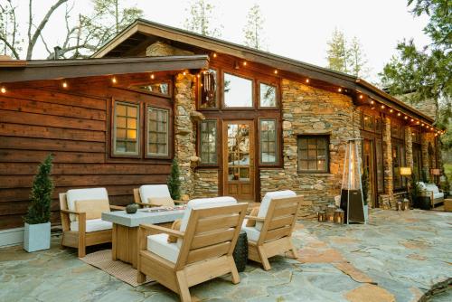 A szálláshely kívülről, Luxury Nature Getaway Stone House by Casa Oso in Bootjack (CA)