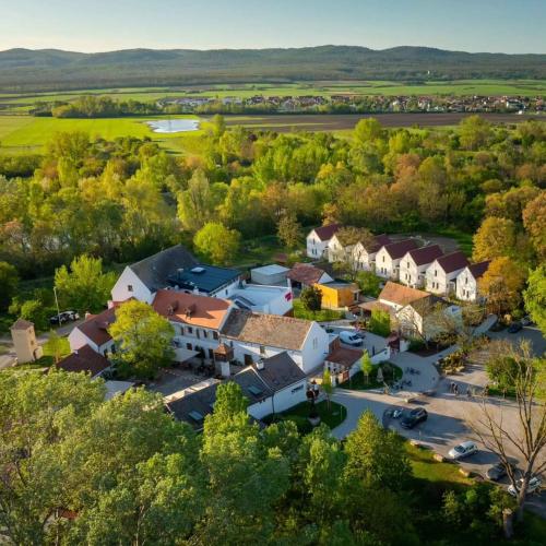 CSELLO MÜHLE OSLIP, Eventlocation, Gastronomie & Nächtigung in Oslip, Österreich