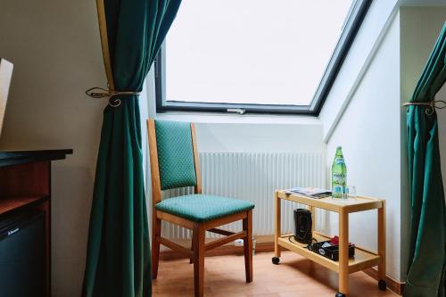 Double Room image 7