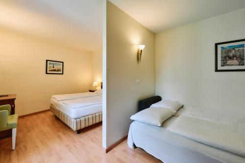 Junior Suite image 2