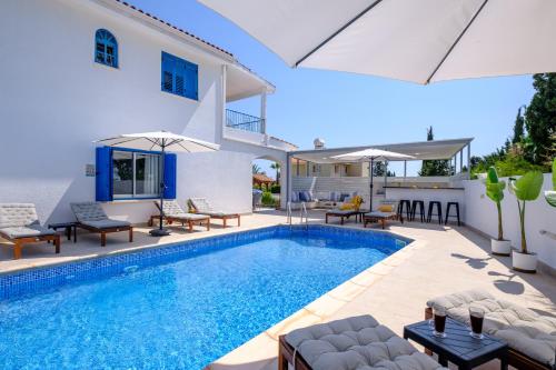 Adamante Luxury Villa by Nomads, Pegeia