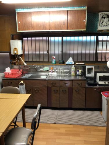 다나베 / 타나베 TSUKASA HOUSE Nearby meals shops and Station English OK Kumano Kodo quiet Private Room Luggage stora 2성급 호텔 전망