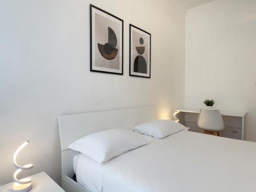 Golden Essence Apartment - terrace & metro, Рим (фото 8)