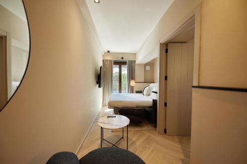 Belle Marivent Mediterranean Petit Hotel