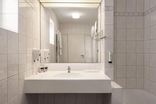 AMEDIA Hotel Weiden - image 4