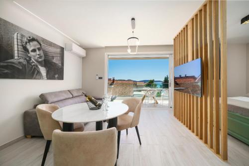 One-Bedroom Apartment with Balcony and Sea View