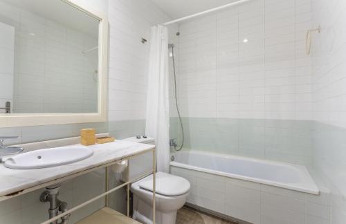 Two-Bedroom Apartment II image 3