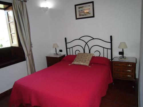 Masca - Casa Rural Morrocatana - Tenerife Casa Rural Morrocatana is conveniently located in the popular Buenavista area. Both business travelers and tourists can enjoy the propertys facilities and services. Service-minded staff will welcome 