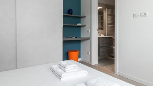 One-Bedroom Apartment image 10