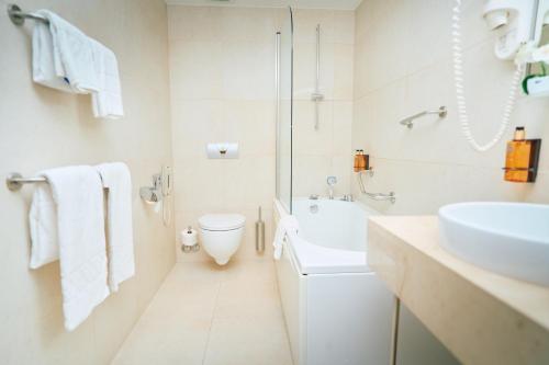 Standard Double Room with Sea Side image 2