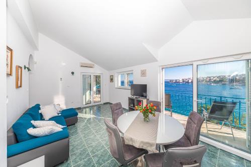 Apartments Dane – Trogir, MD