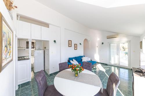 Apartments Dane – Trogir, MD