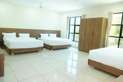 1 queen bed