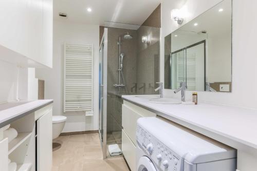 Newly renovated Loft  Bastille - image 4
