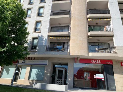 Three-Bedroom Apartment - Oceanfront room in Piso Sanxenxo