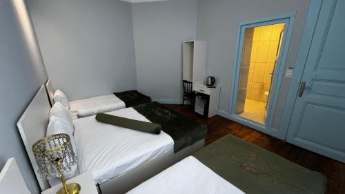 Triple Room image 10