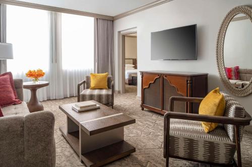 Suite with Pool View