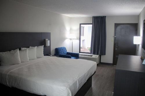 Clarion Pointe Statesville in Statesville, USA