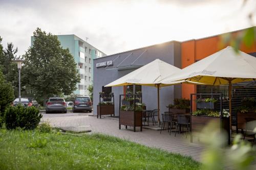 Hotel Vista - image 2