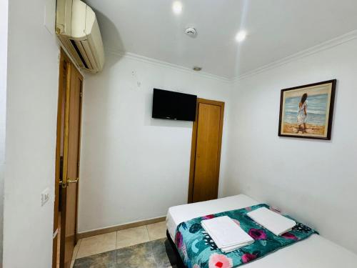 Hostal Mont Thabor - image 3