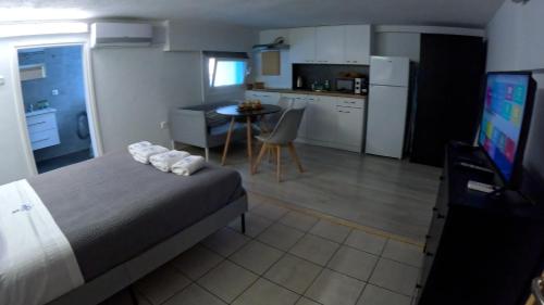 Data Maisonettes - City Center Budget Semi Basement