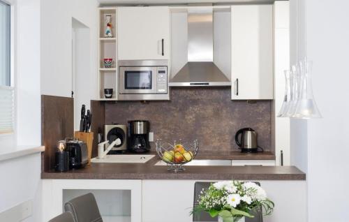 Two-Bedroom Holiday Home image 10