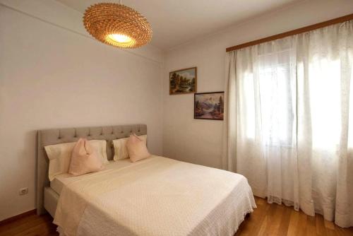 Bright apt in Athens center - main image